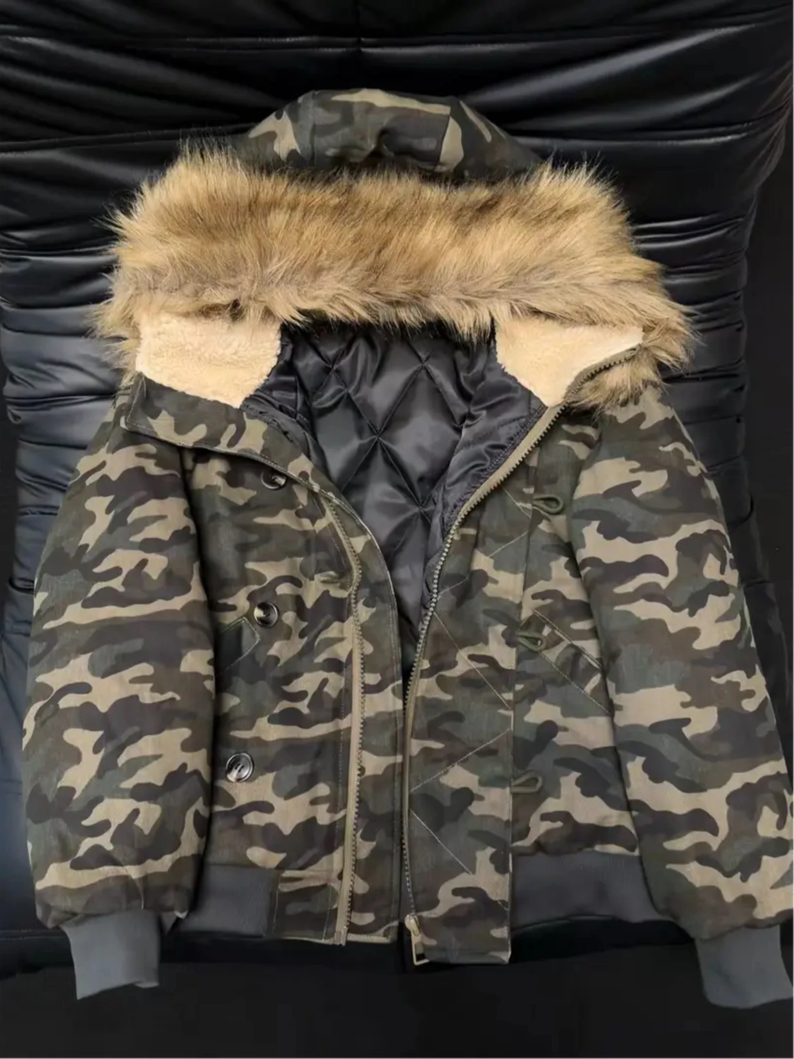 

Retro American Camouflage Cotton Jacket for Men with Detachable Large Fur Collar And Hood Thickened Winter Outerwear