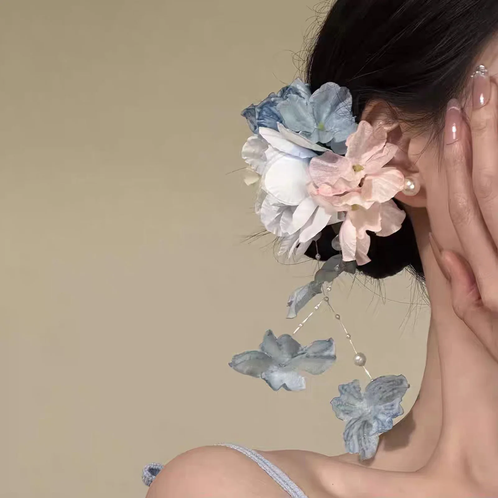Künstliche Blumen-Haarspange mit bunten Quasten und Perlen – Frühlings-Foto-Requisite für Damen und Mädchen im Alltagsstil – Detail 4