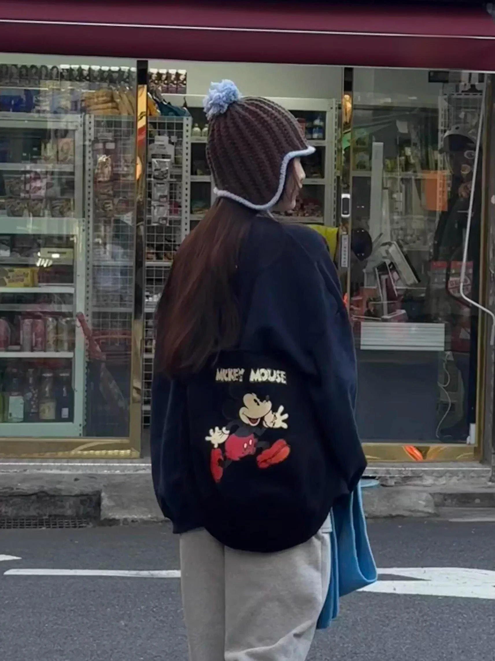 이스트 토데이 히트 카툰 프린트 라운드 넥 스웨트셔츠 순면 루즈핏 캐주얼 가을 겨울 여성 패션 스트리트웨어