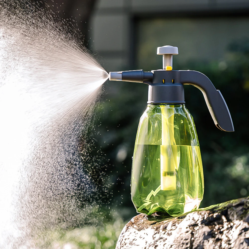 Durable Plastic Watering Can Garden Tools Manual Spray Can Garden Supplies Air Pressure Spray Bottle