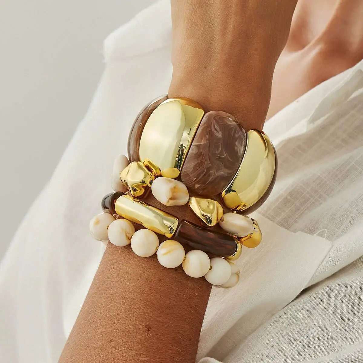 

4 Styles Vintage Acrylic Bangles for Women 2026 New Daily Stacking Resilient Bracelets Couple Jewelry Accessories