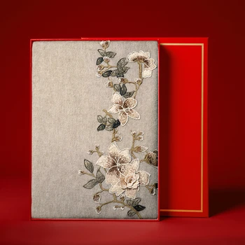 ผ้าพันคอขนสัตว์สีทึบทรงสี่เหลี่ยมหนาอบอุ่นสไตล์จีนผ้าคลุมไหล่แฟชั่นตกแต่งของขวัญใช้ได้ทุกฤดู