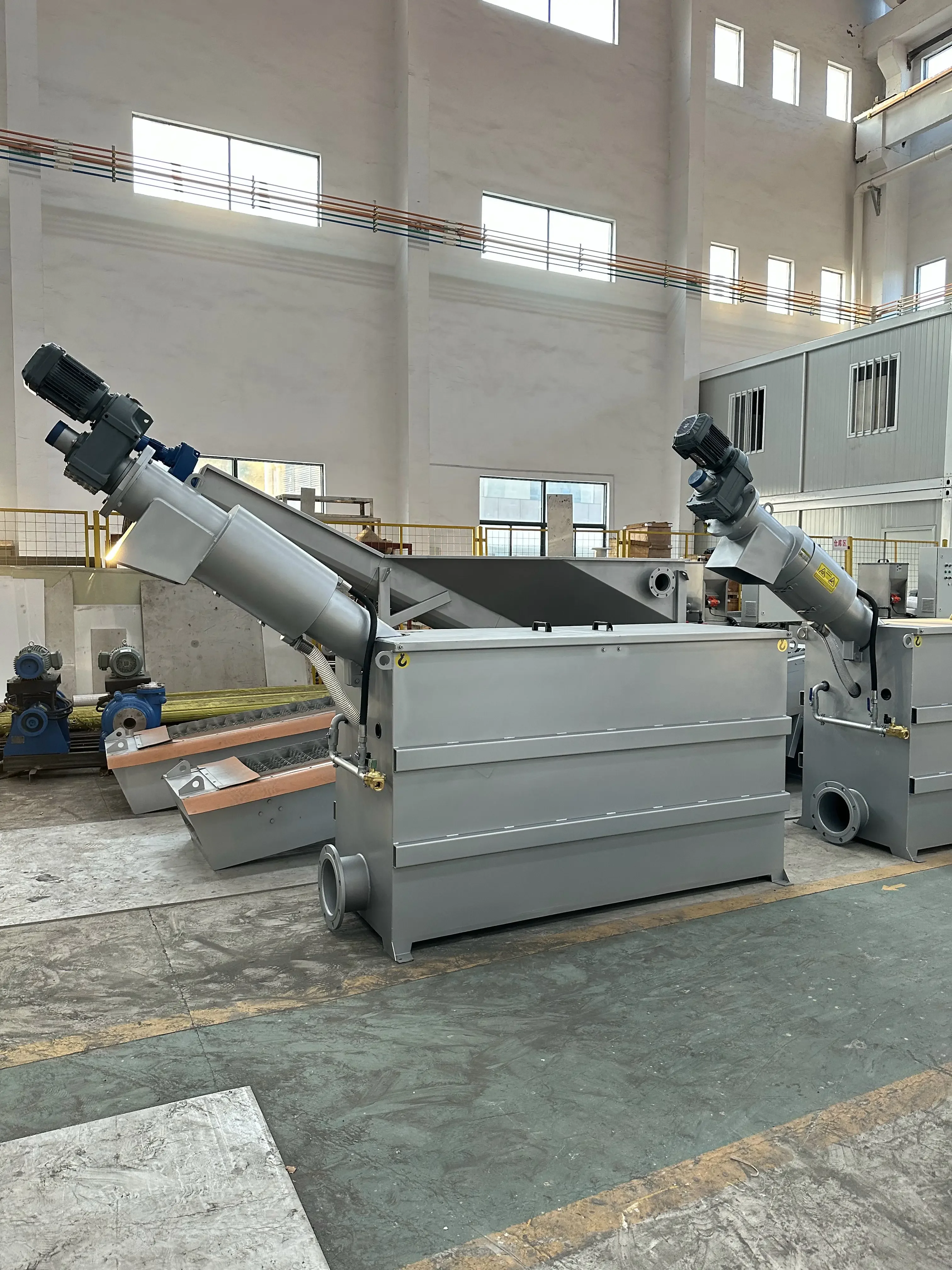 The spot rotary grid cleaning machine of enterprises in Jiangsu has a good cleaning effect on sewage