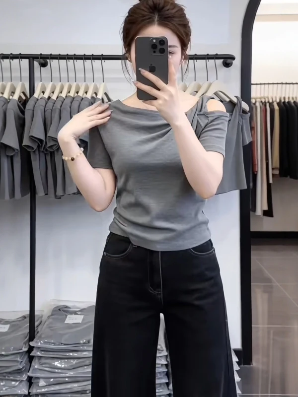 plus Size Asymmetrical Shoulder Bared Short Sleeve T-Shirt Women's Stylish Slimming Top Korean Style Commute Fashion 2026 Sum...