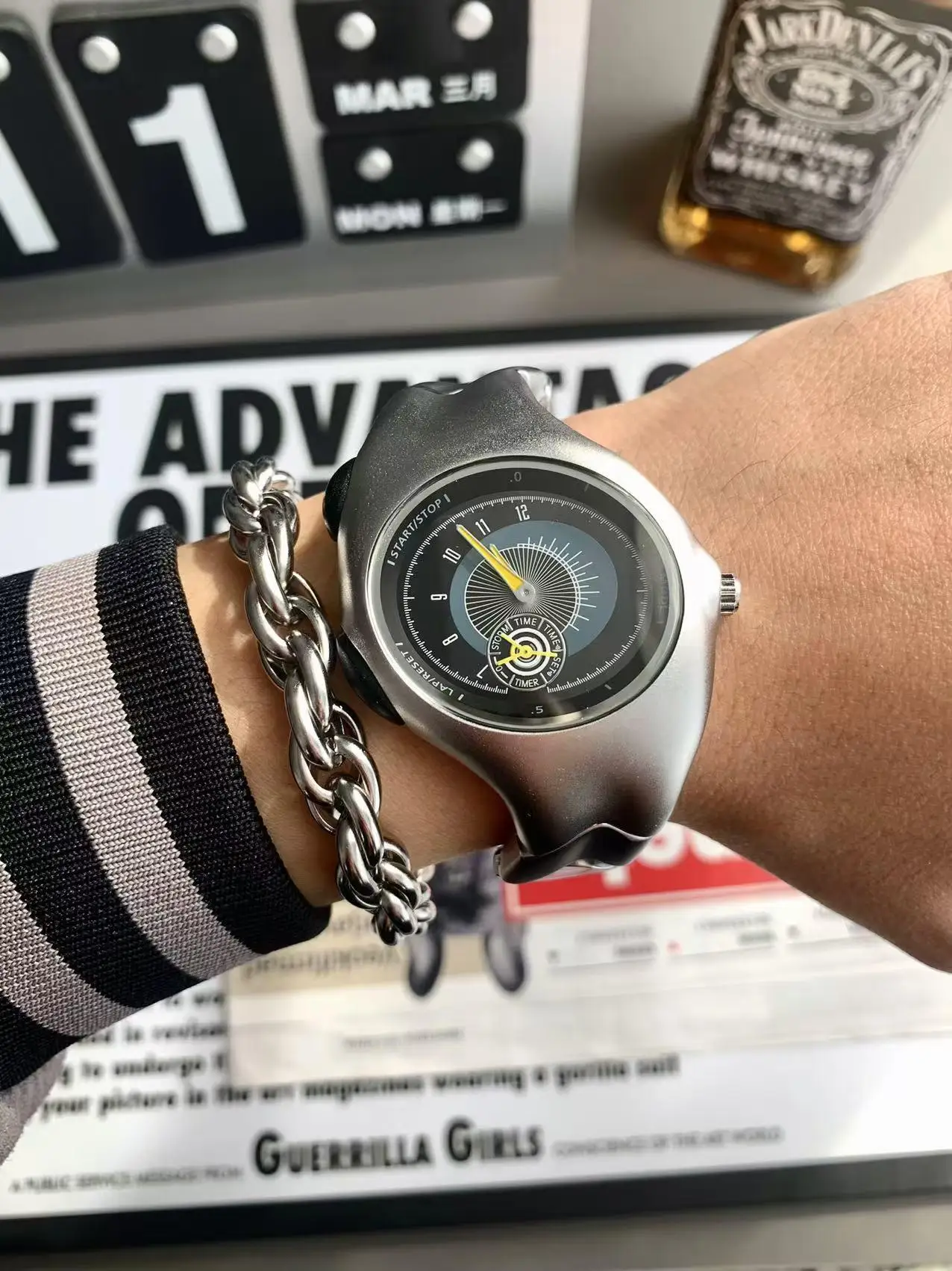 ساعة كائن فضائي للرجال والنساء، موضة إبداعية، تذوب عتيق، تصميم متخصص، إحساس عالي للألفية #4