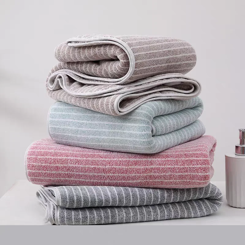 Quick-Drying Towel Coral Fleece Towels Bath Towels Thickened Absorbent for Swimming Pool Sports Fitness Gift Towels 35x75 70x140