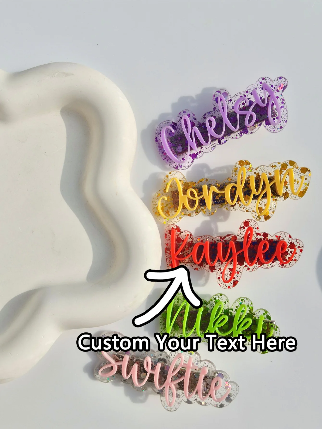 قطعة واحدة من مشبك الشعر المخصص - اسم شخصي منقوش بالليزر PMMA هدايا فريدة لطيفة للمراهقين