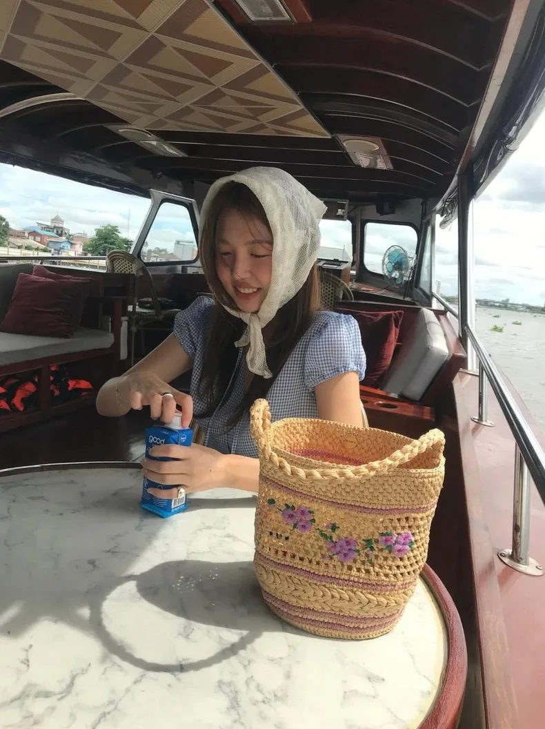 

Sweet Sle ort Sve irt Women's ort V-ne Bubble Sve Cheered Slimming Top Dongda Gate id Summer Faion