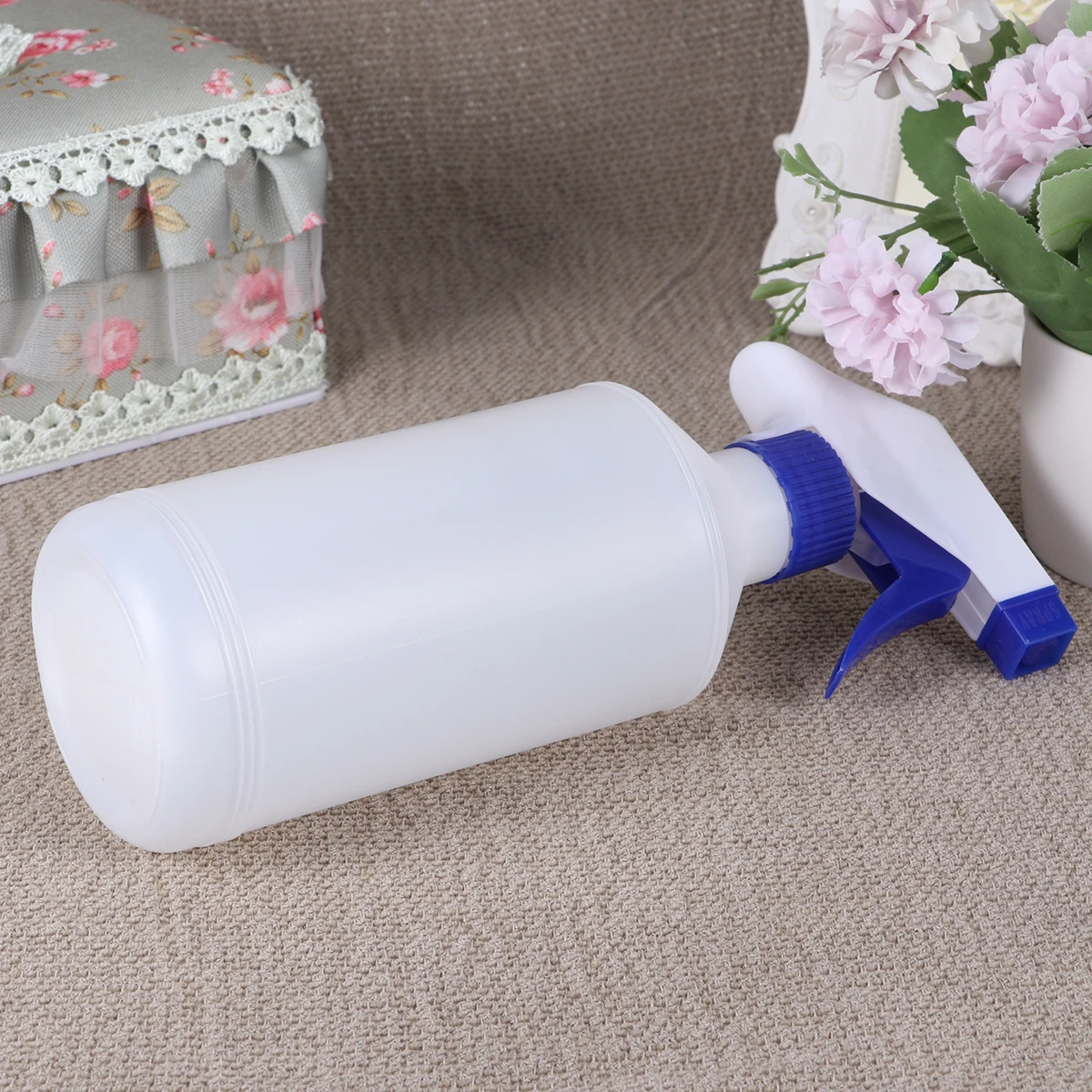 

6Pcs Spray Bottles Leakproof Durable Plastic Sprayers Portable Hair Watering Containers for Home Gardening Salon Use 500ml Blue