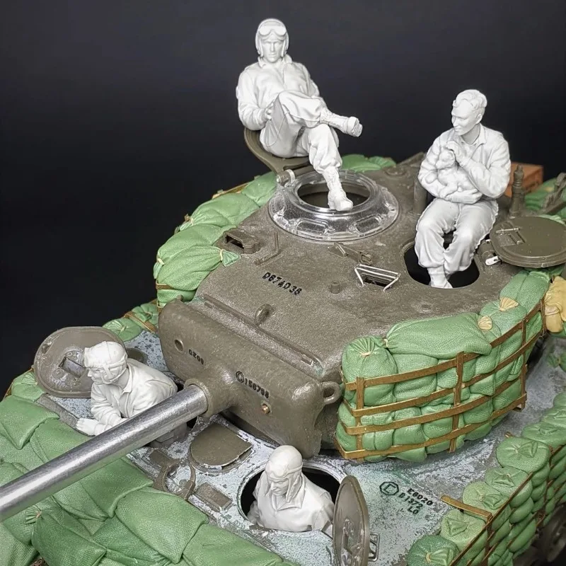 

1/35 Scale Resin Figure Model Kit Scene US Army Sherman Tank Crew 4 Figures Micro Scene Layout Unpainted Unassembled DIY Toys