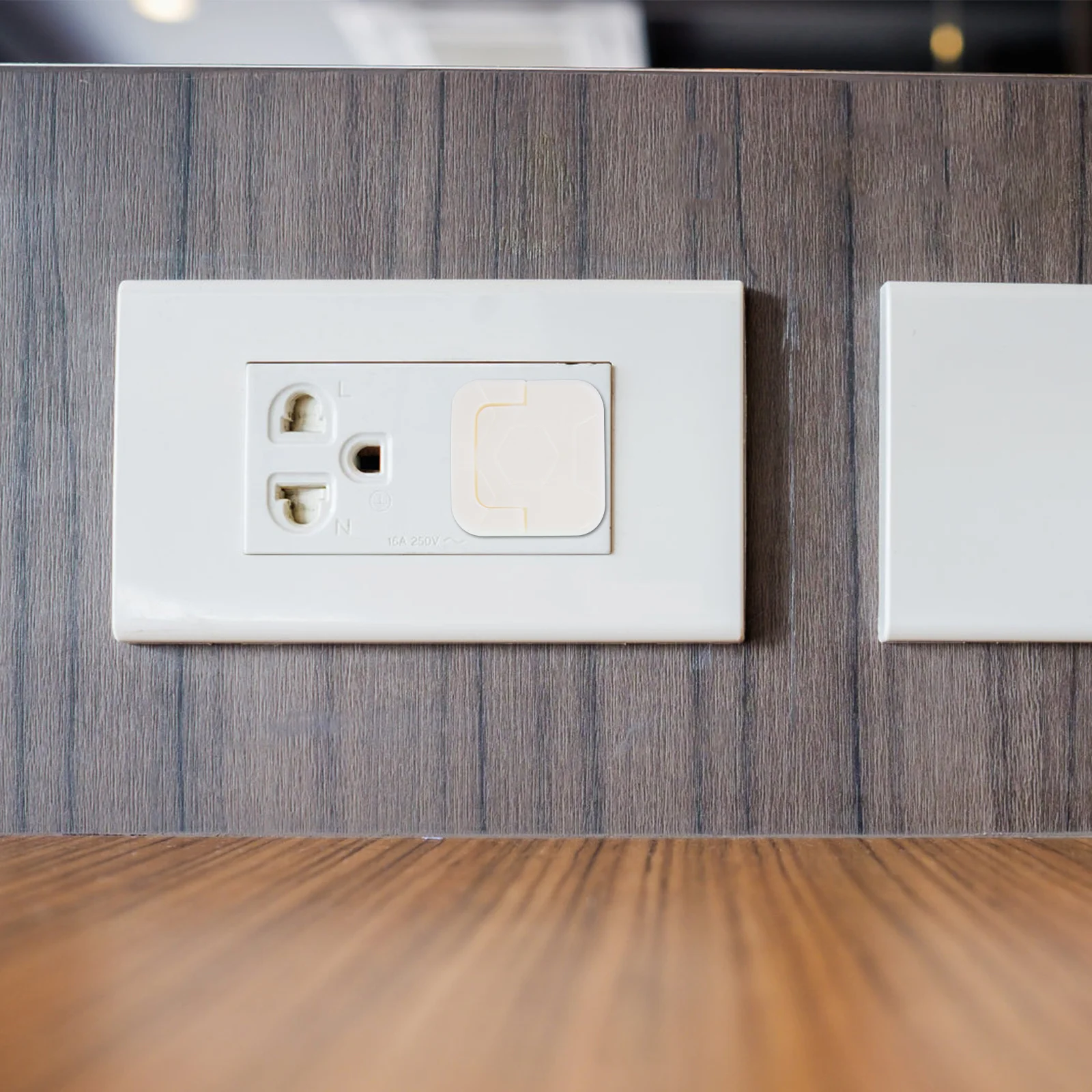 

24 шт. чехлы для бытовых розеток премиум-класса из АБС-пластика для безопасности детей, противоударные прочные защитные чехлы для электрических розеток