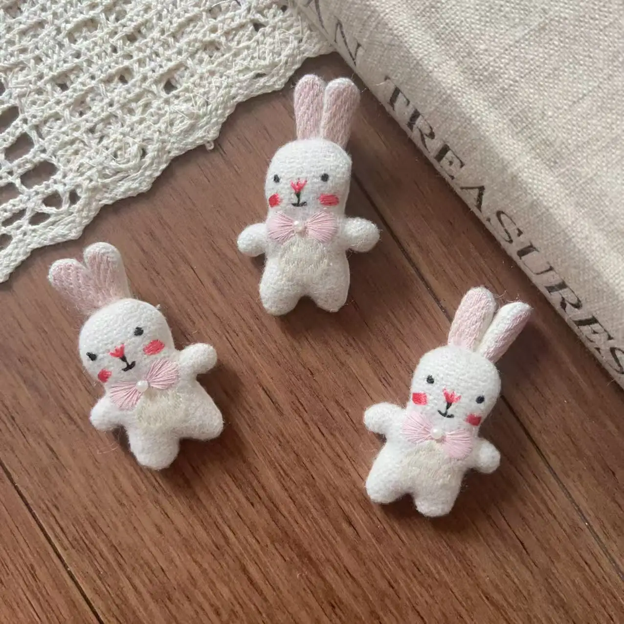 

Soft Cotton Rabbit Hair Accessory Brooch DIY for Hat Shoes Socks Bag Clothes Sewing Embellishment Cute Versatile