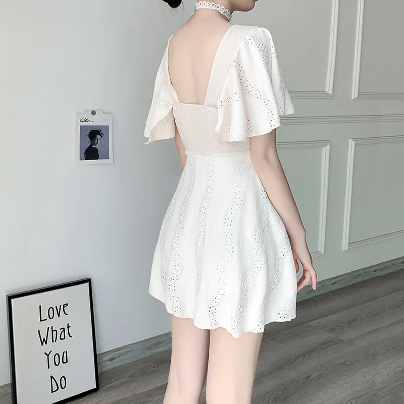 2025 nuevo traje de baño para mujer de una pieza que cubre el vientre y adelgaza el traje de baño de alta gama de estilo conservador de aguas termales