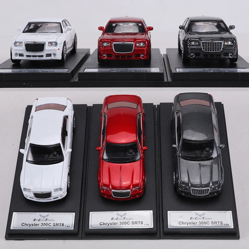 DCT 1:64 Chrysler 300C SRT8 Die-cast Alloy Simulation Car Model Toy