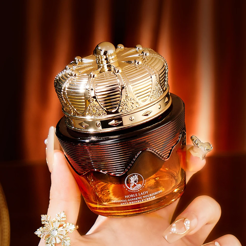 كريم الجينسنغ الفاخر المغذي لل - مراجعة Luxury Skincare Line وسعره