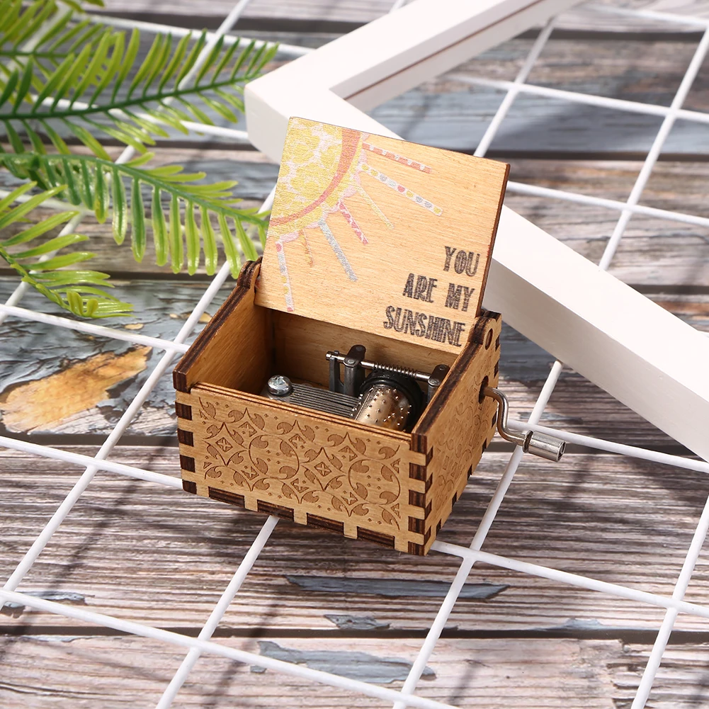 Vintage Hand Crank Music Box Vintage Wooden Music Box Engraved Retro Hand Cranked Cute Boxes Unique Gifts for Valentine Day