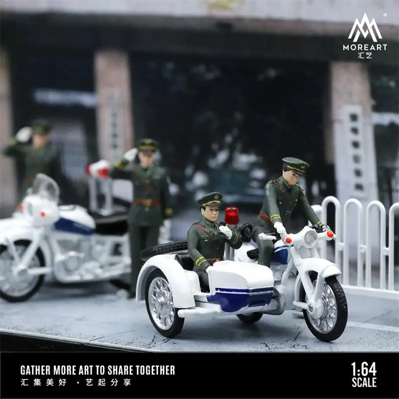 

Time Micro MoreArt Dioramas 1:64 Police Motorcycle Figure set