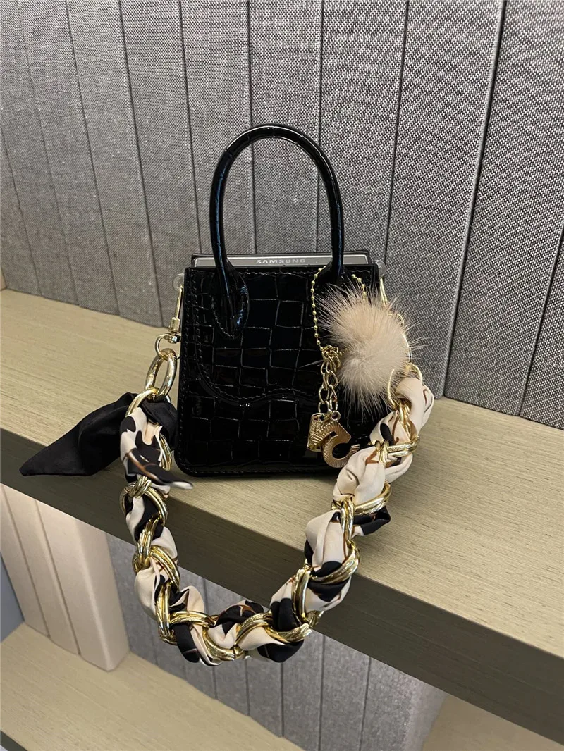 Luxury Fashion Handbag Silk Scarf Pearl Short Chain Phone Case For Samsung Galaxy Z Flip6 Case For Galaxy Z Flip5 Z Flip4 Flip7