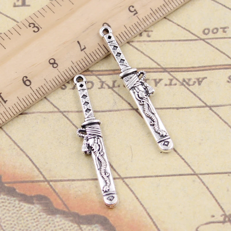 10 sztuk Charms miecz samurajski w pochwach 44x8mm tybetański srebrny kolor wisiorki antyczne tworzenie biżuterii DIY Handmade Craft