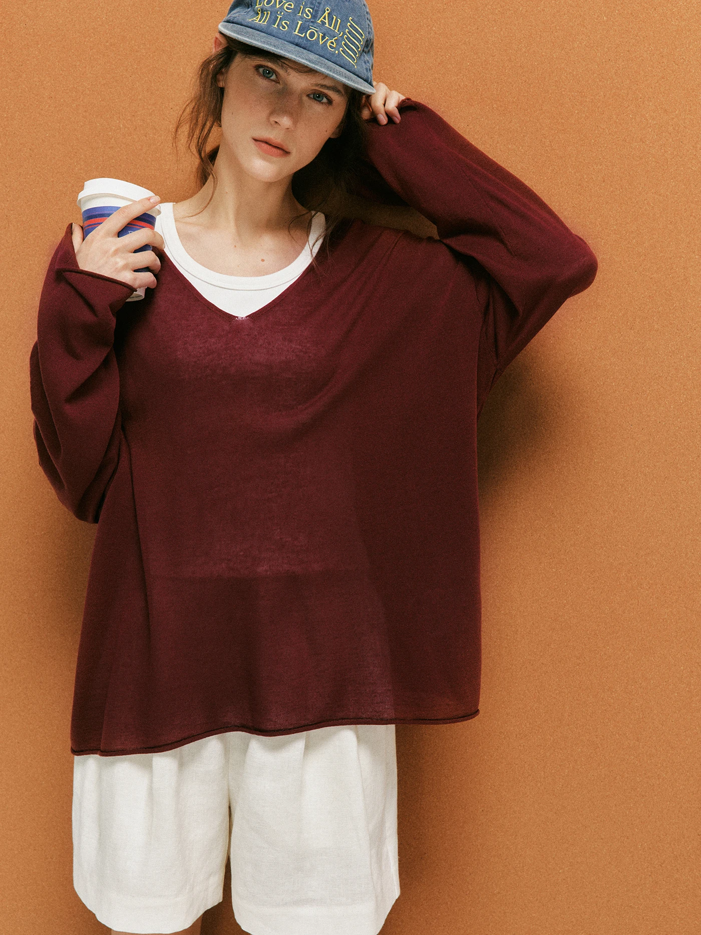 

Свободный вязаный топ с V-образным вырезом и длинными рукавами для женщин: повседневный, комфортный, из льняной смеси, дышащий, легкий, весенний, модный