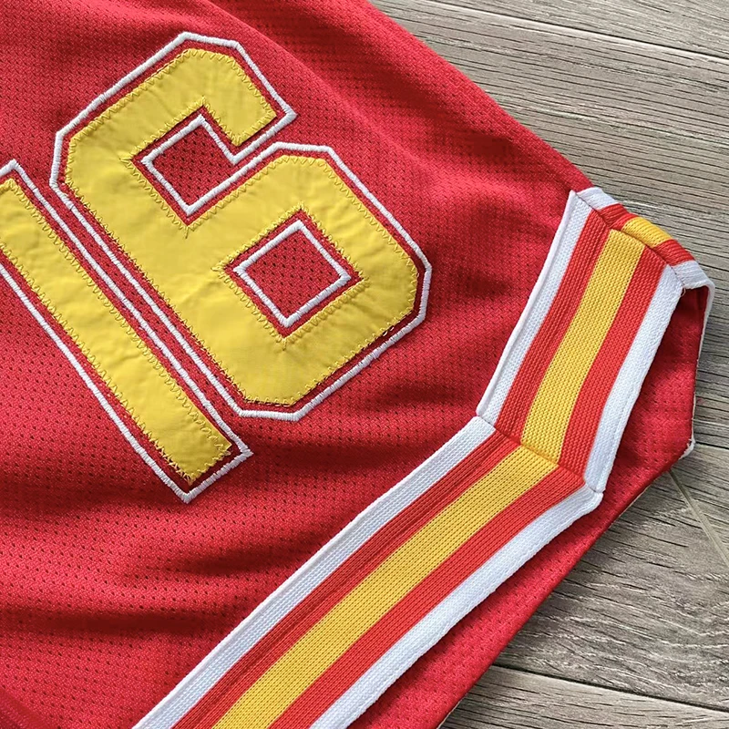 شورت كاجوال مطرز هذا حرف شخصي الاتجاه الأمريكي