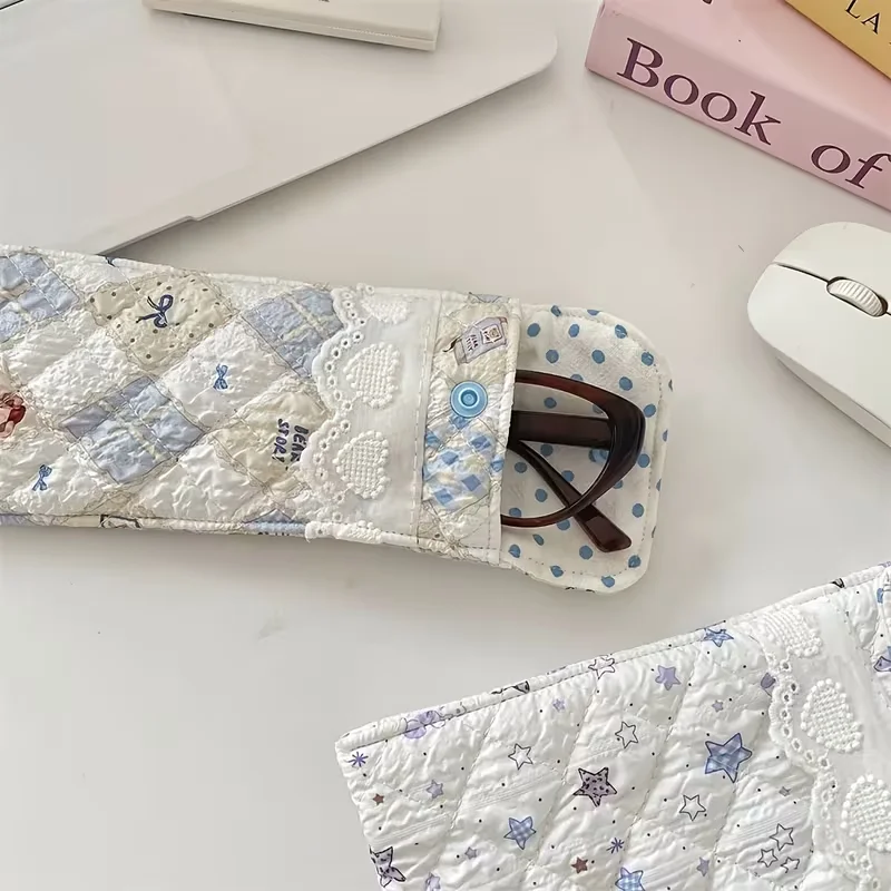 Cute style eyeglass case / Eyeglass storage bag. Various styles to protect your eyes. Pattern positions are random.