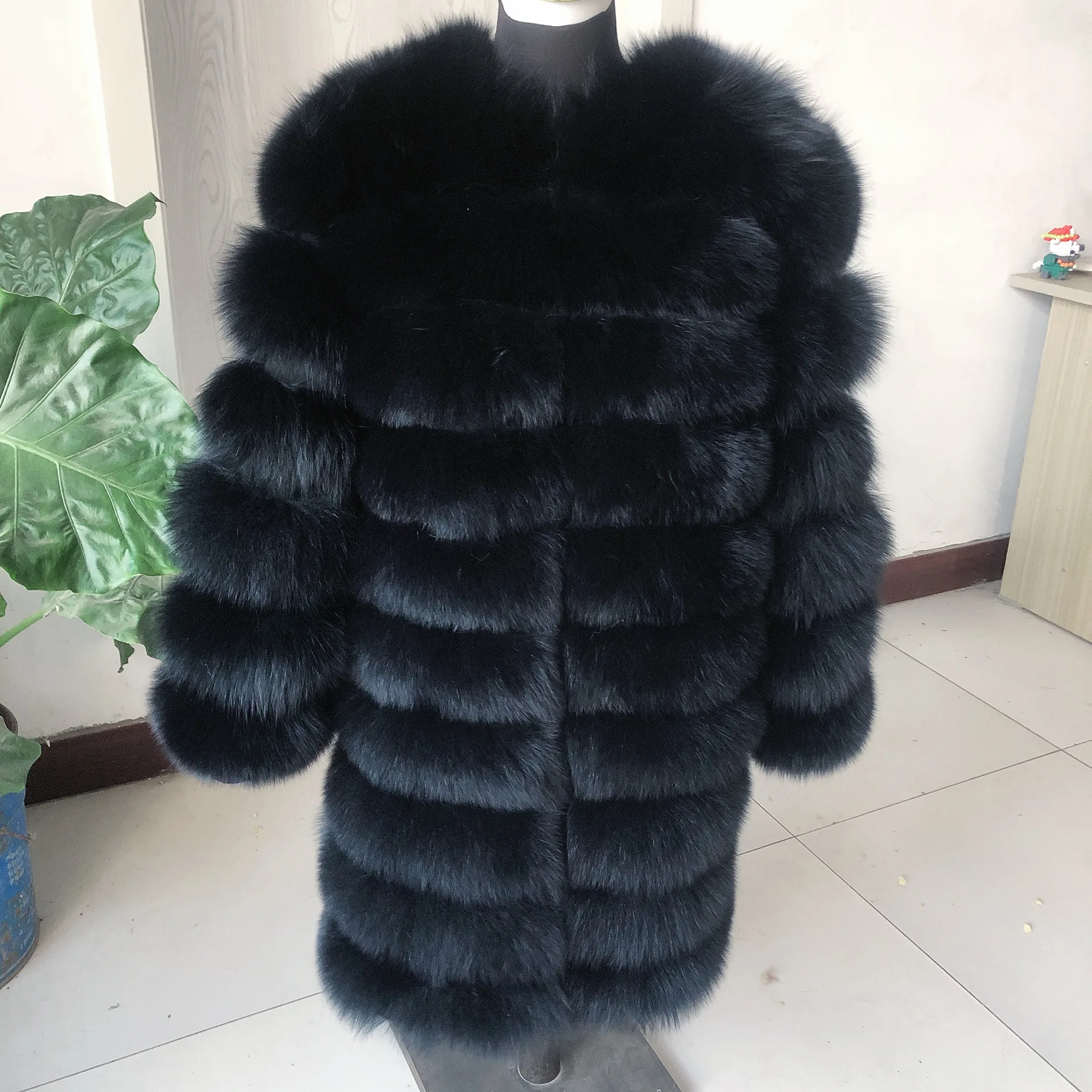 Women\'s long natural real fur coat high-quality black real fox fur coat warm fur long women\'s winter jacket Removable sleeves