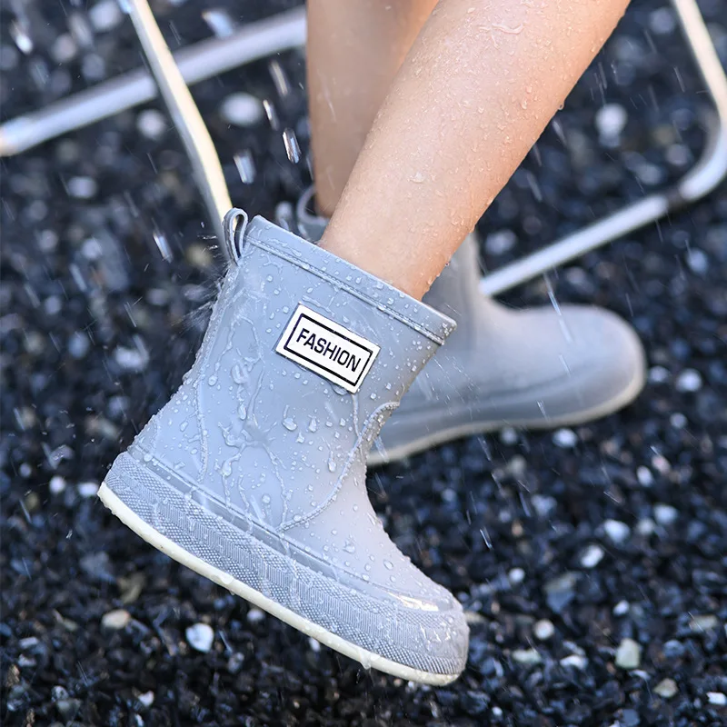 2024 New Rain Shoes Female Mid-calf Thick Bottom Waterproof Boots Non-slip Fashion Water Shoes Kitchen Zapatos Para Mujeres