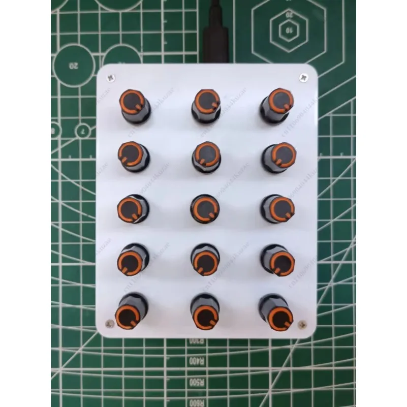 15 Knob Knobs, Custom CC Information Volume, USB-C Interface, Music Host Software, MIDI Controller