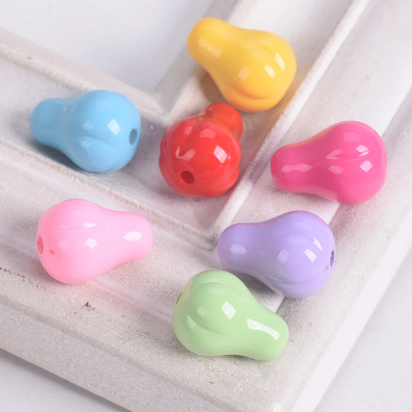 

10Pcs Avocado Shaped Acrylic Beads, 16x12mm Fruit Shaped Plastic Loose Beads, DIY Handmade Jewelry Making For Earring Keychain