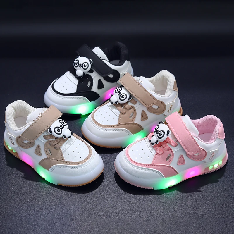 Mgo Kidss Spring and Autumn New Led Light Children's Cute Panda Glowing Shoes Sneakers Girls' Casual Shoes Boys' Fashion Sneakers Trendy White Shoes Flashing Light Shoes