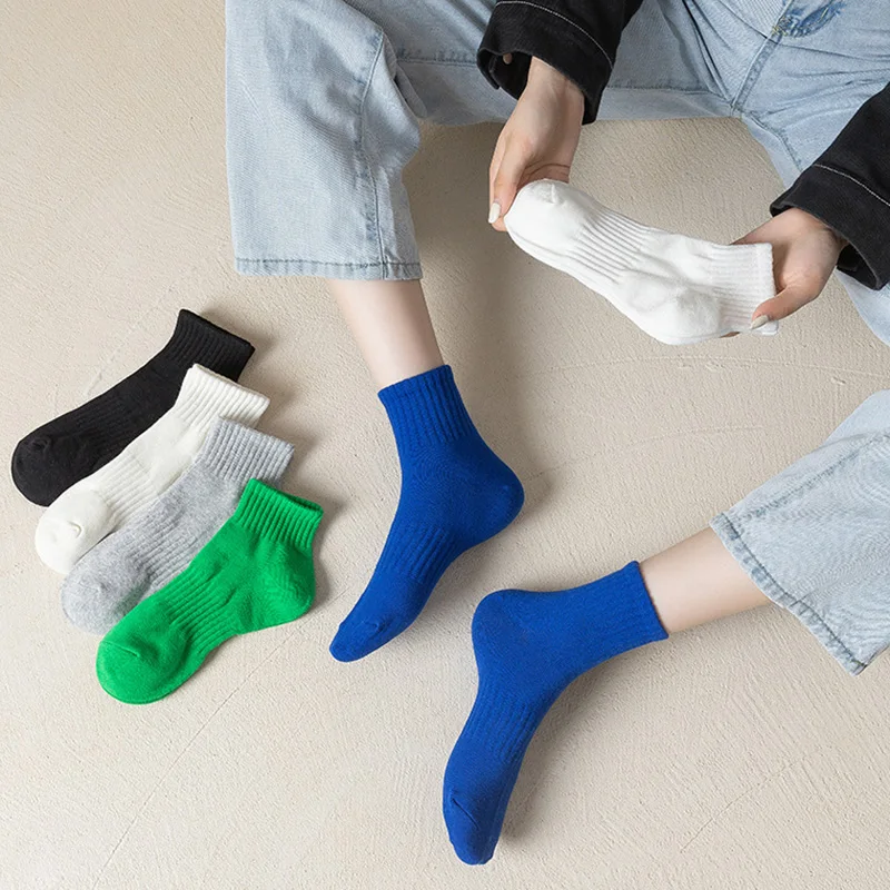 Spring Summer Korean Solid Color Middle Tube Socks Black White Green Cotton Socks Sports Casual Women Mens Fashion Socks