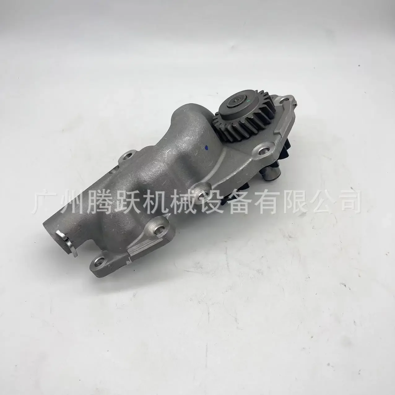 SK200-8 J05E Oil Pump VH151102160A L260-00800S