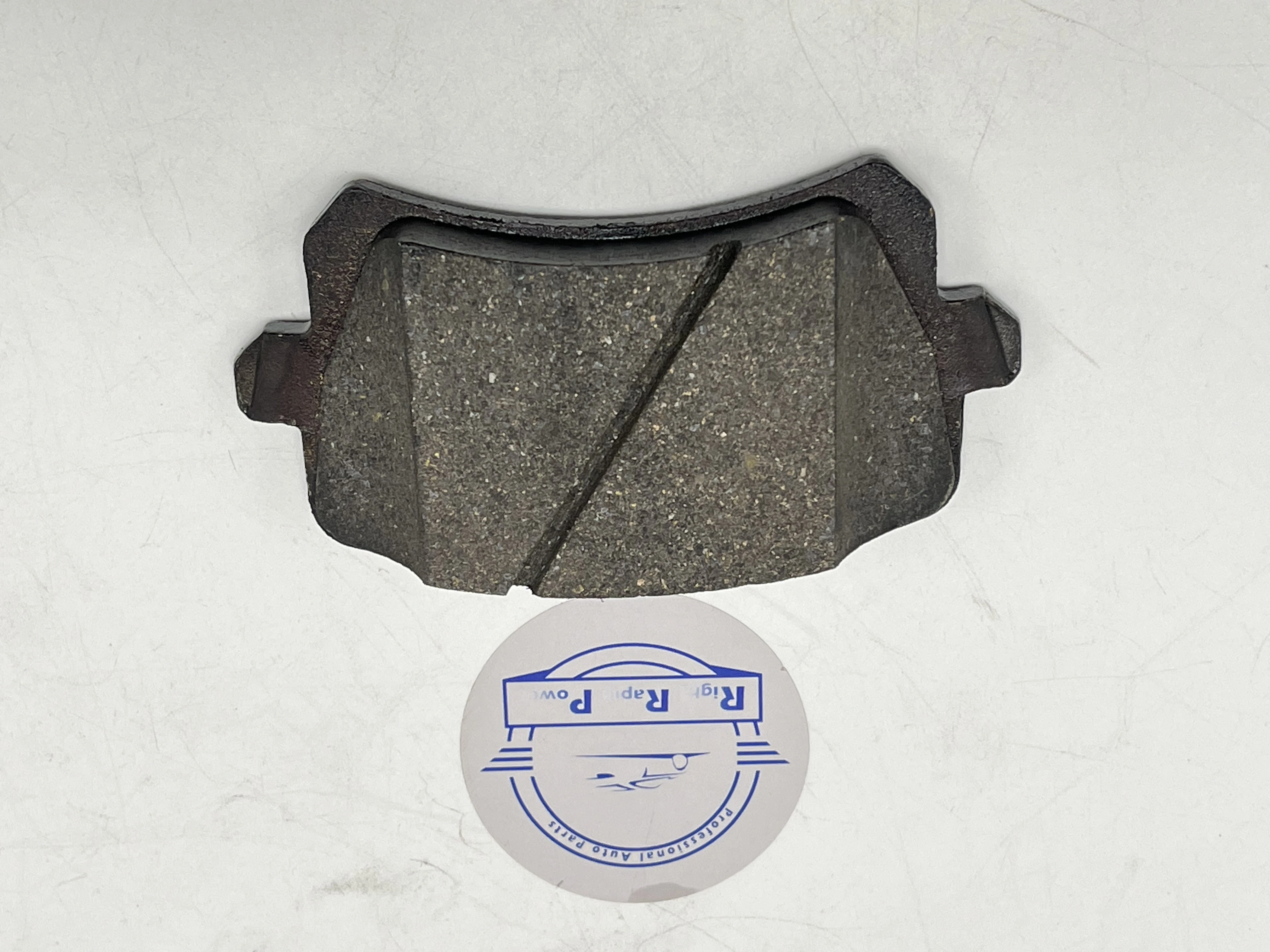 A set Rear brake pads For Audi Q3 A6 S6 VW Sharan Tiguan Passat Magotan 5ND698451 3C0698451F 3C0698451E