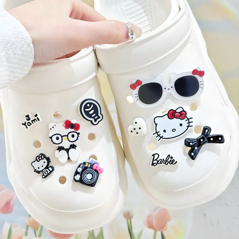 10PCS/Sets Cute Sunglasses Hello Kitty Shoes Charms DIY Detachable Abs Patches Clogs Shoes Accessories Party Gifts