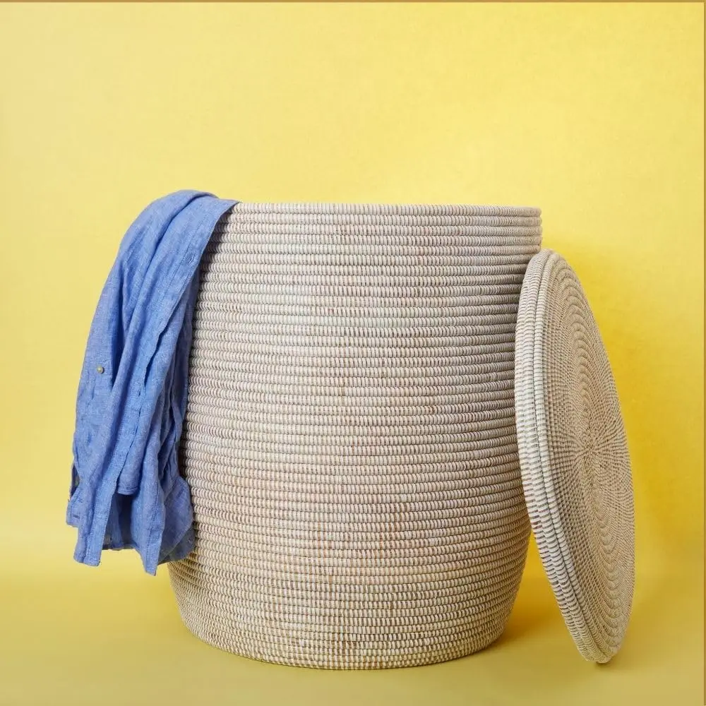 Laundry Basket with Lid and Handles, White Wicker Laundry Hamper, 18