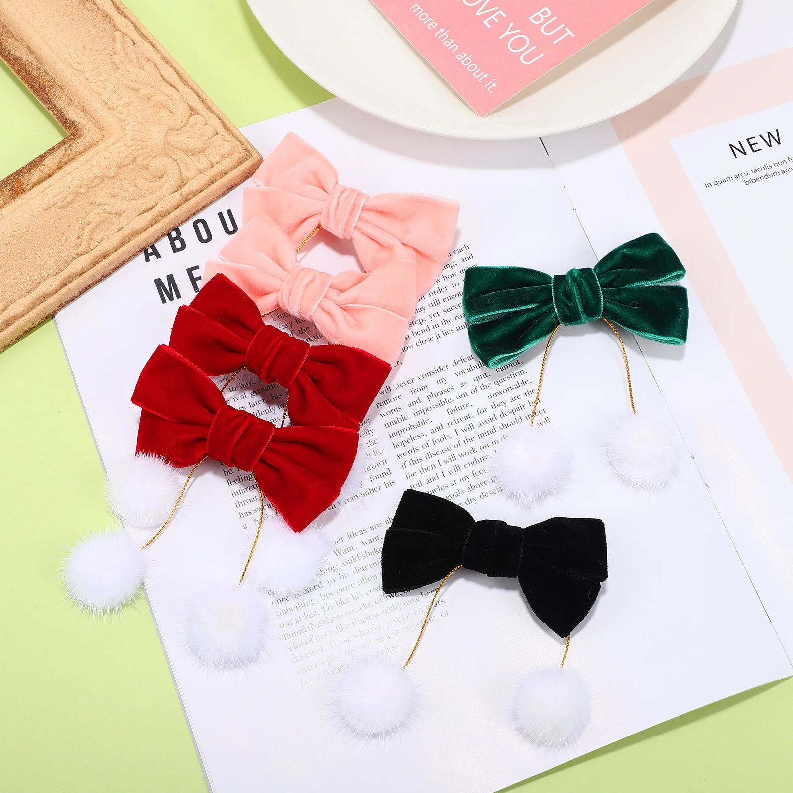 

4Pairs Bow Hair Clips for Soft Material Tassel Design Christmas Hair Accessories Comfortable All-Day Wear