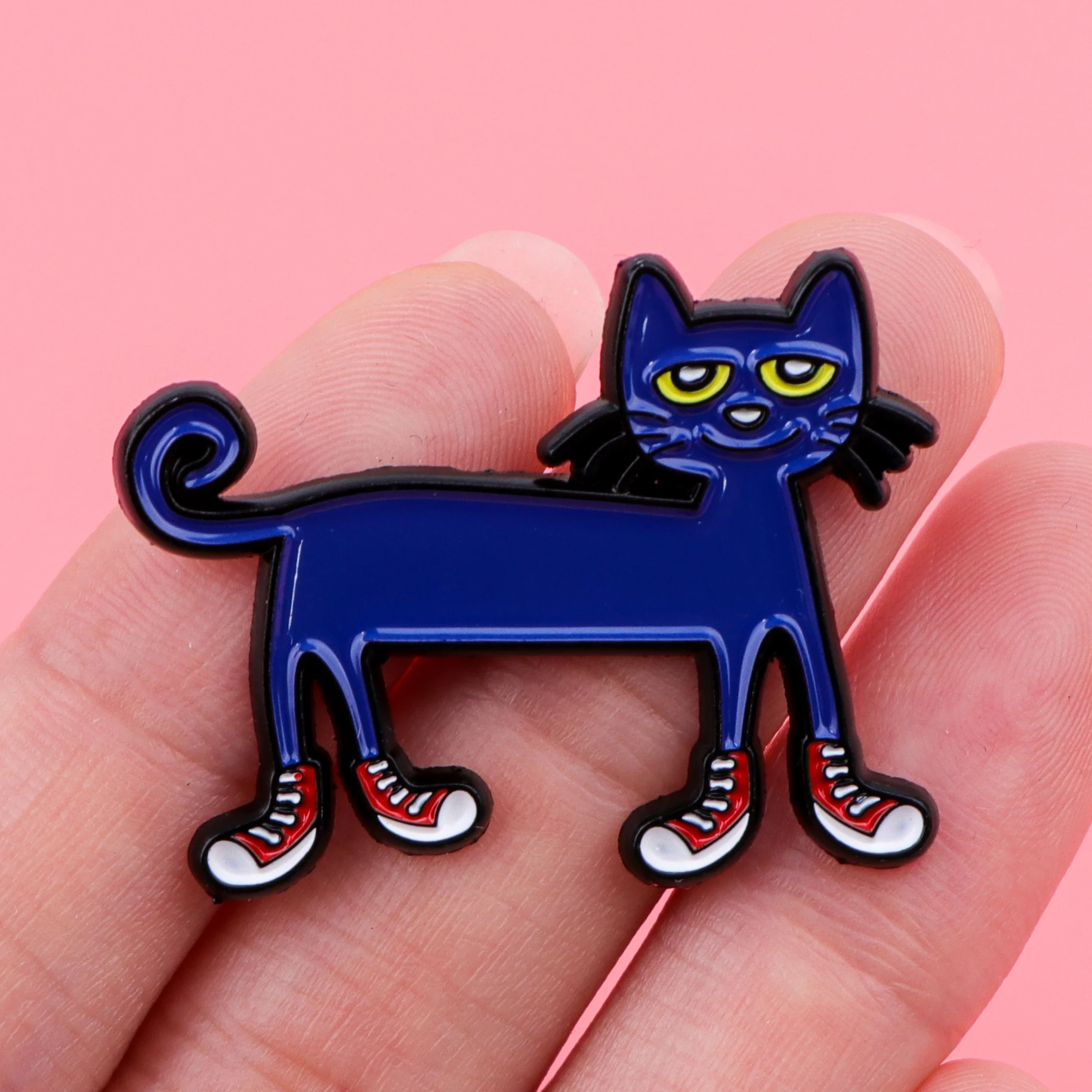 Cute Pet Dog Enamel Pins Cartoon Brooches for Women Men Lapel Pin Metal Badge Collar Jewelry Costume Accessories Kids Gifts