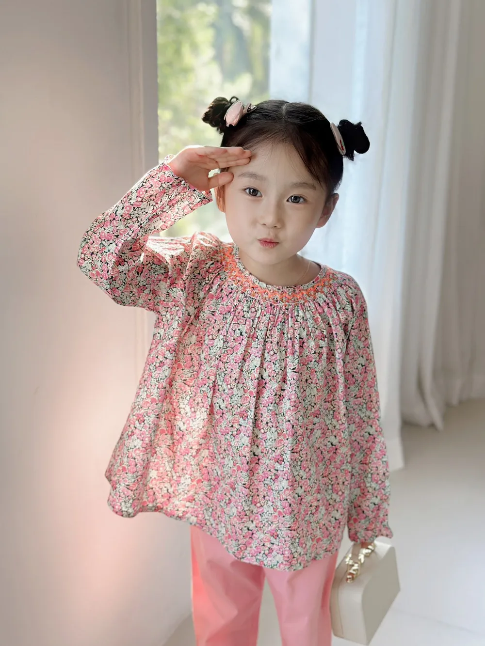 

baby girls clothes French style Sweet floral pattern Embroidered long-sleeved T-shirt Girls' spring tops