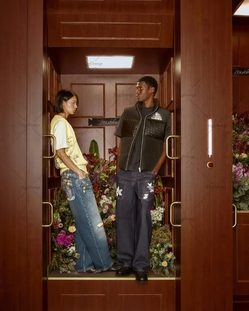 جينز فضفاض مطرز بالزهور هاراجوكو بتصميم عتيق لعام 2025 سراويل نسائية كورية Y2K سراويل مستقيمة واسعة الساق ملابس عتيقة