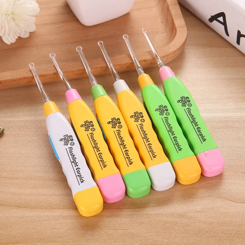 1pc Ear Pick Diverse Functions Multifunctional Luminous Ear Pick With Light, Child Safety Ear Pick Bright LED Light