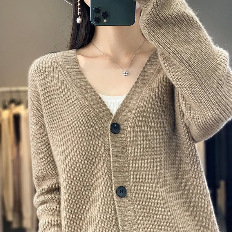 

V-neck 100 Wool Cardigan For women's Lazy Style, Slimming Knit Outer layer, And Autumn New Yuanbao Needle Cashmere