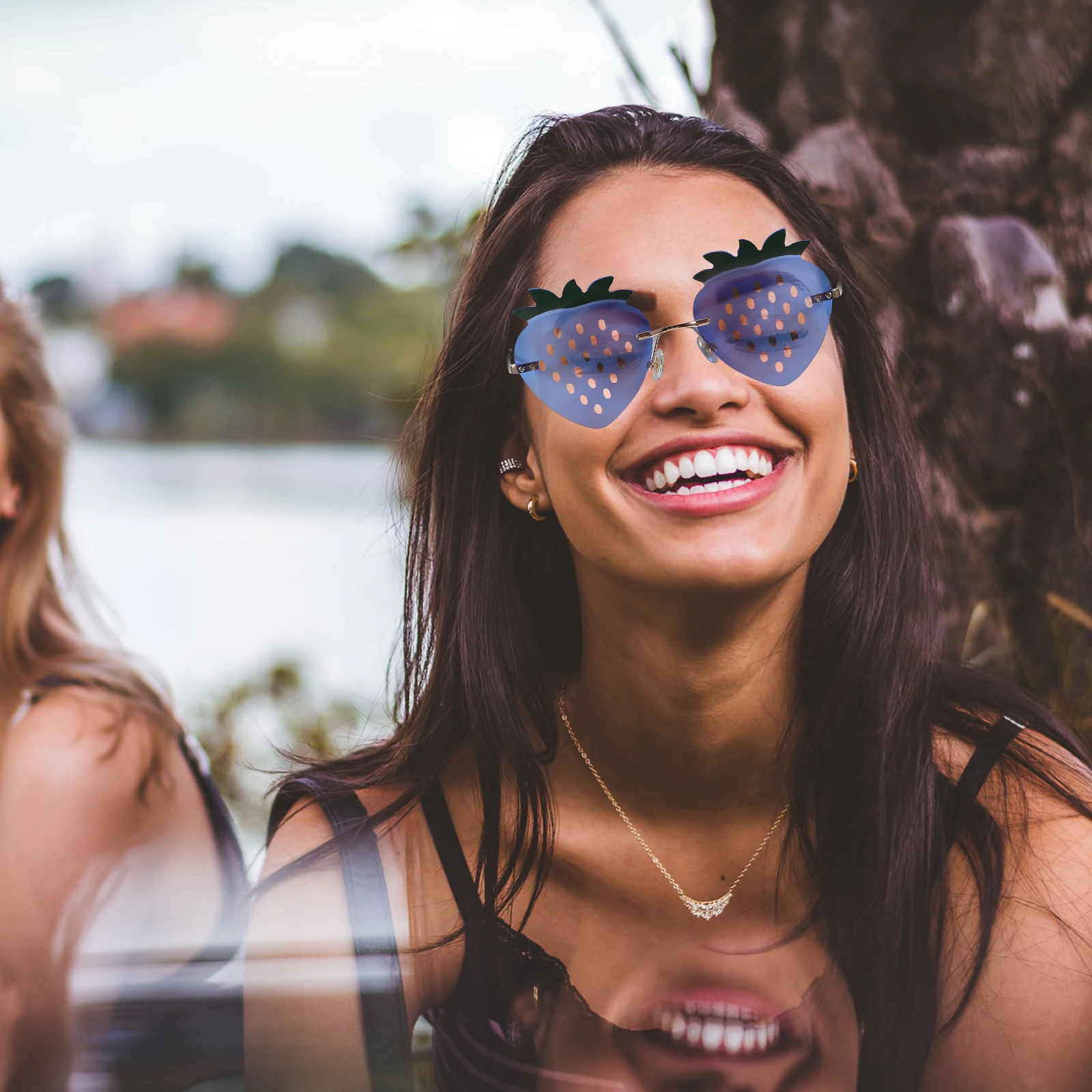 

Shape Strawberry Glasses Sunglasses Fruit European and Funny Men Women