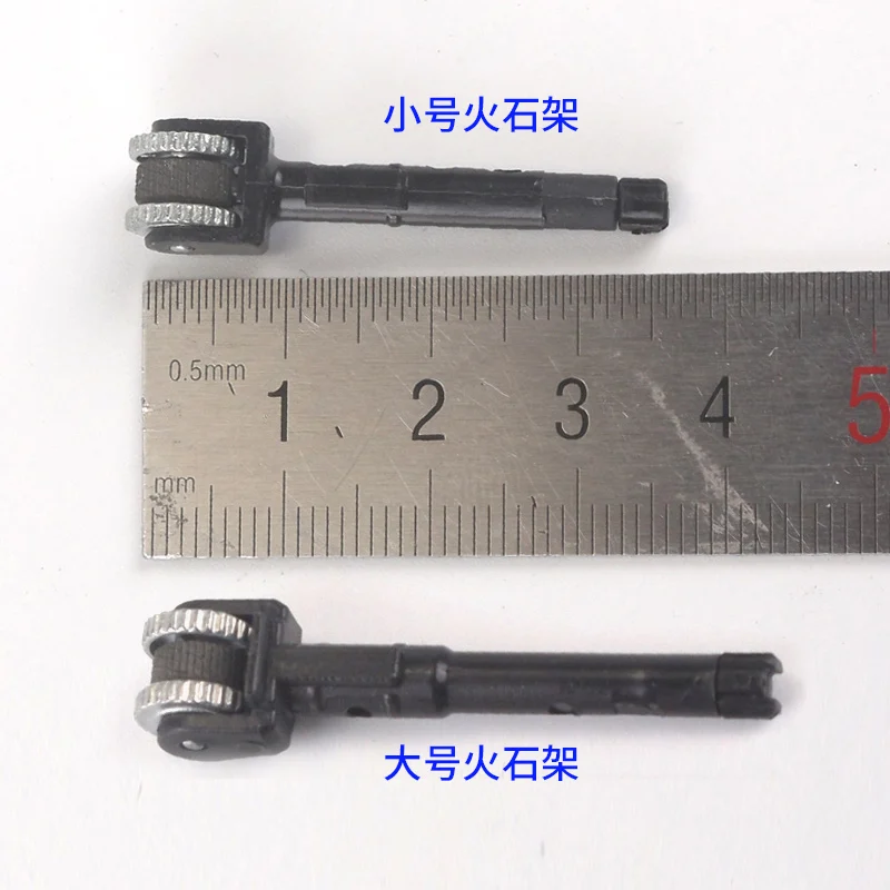 Large CP11 and Small CP22 Wheeled Flint Lighter Accessories Spanish Clipper Lighter