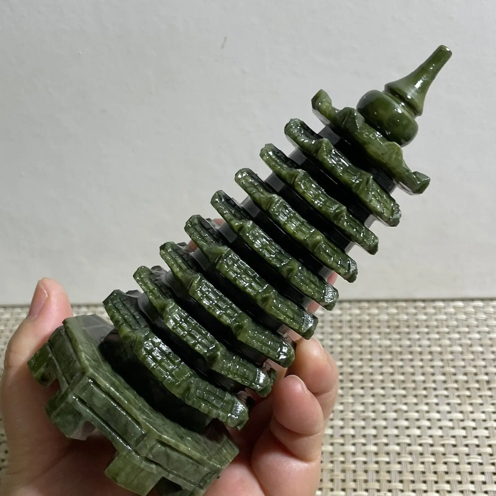 Natural Hsiuyen Jade Ore Hand-Carved Wenchang Tower Crystal Energy Home Office Decoration Gifts Mineral Degaussing Ornaments