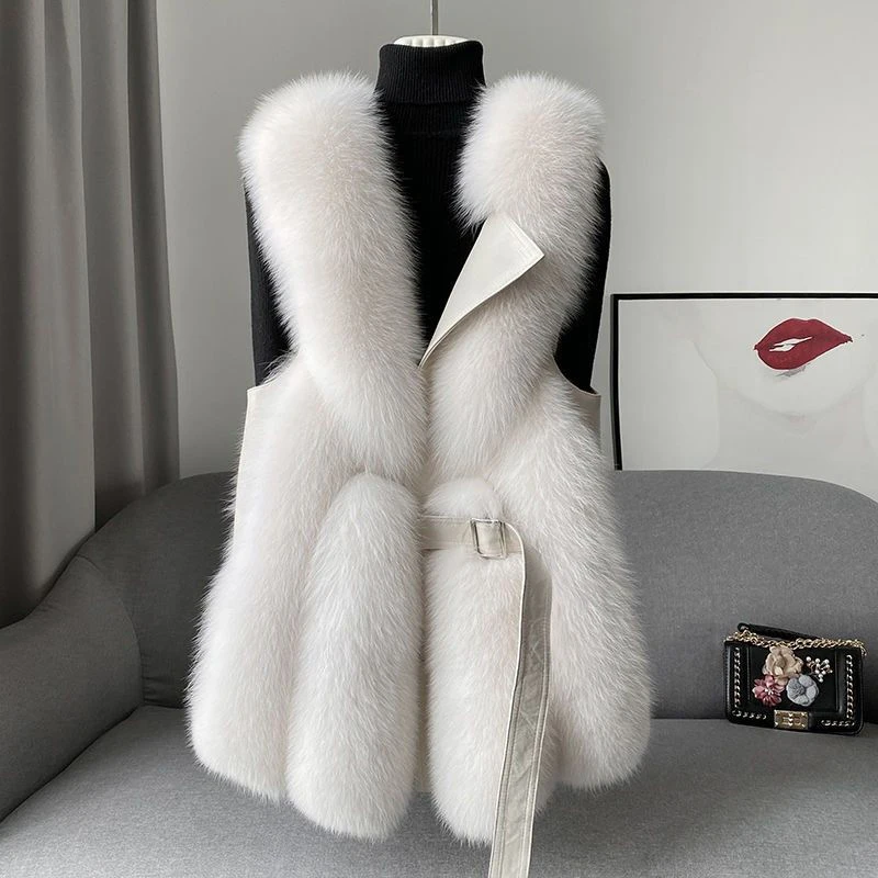 Faux Fur Vest Coat Women's Lapel Sleeveless Buckle Slim Fit Teddy Coat 2023 Autumn High Street Plush Fur One Piece Jacket