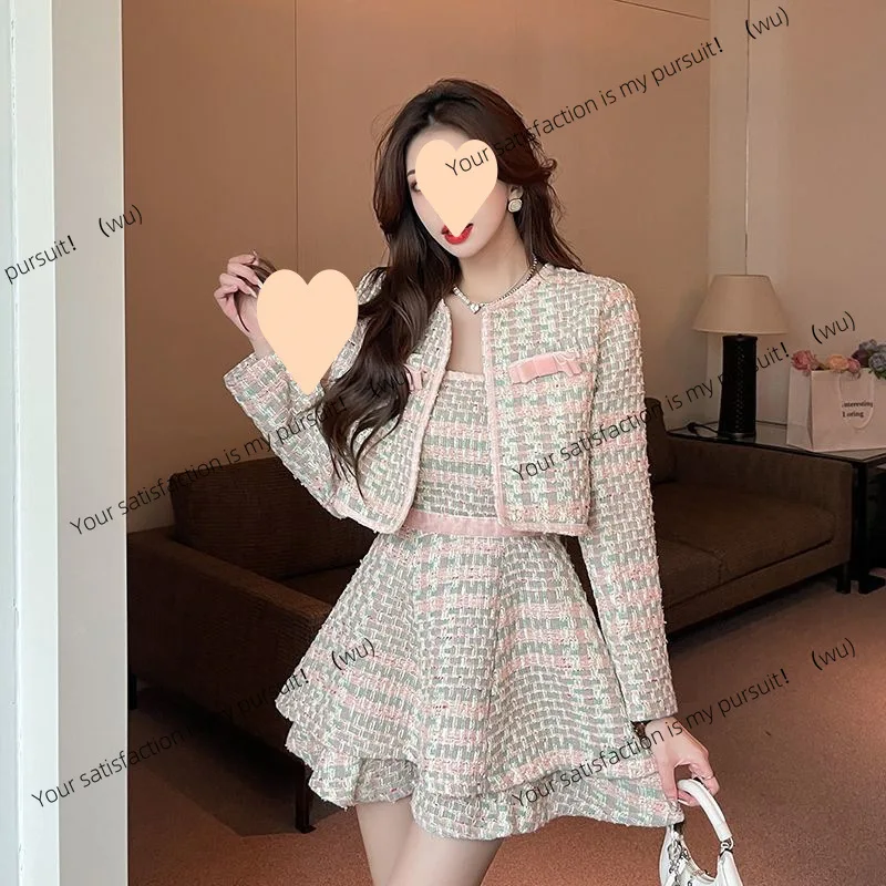 

Xiaoxiangfeng suit, long-sleeved short jacket + sweet and spicy girl temperament, high-end skirt, two-piece set