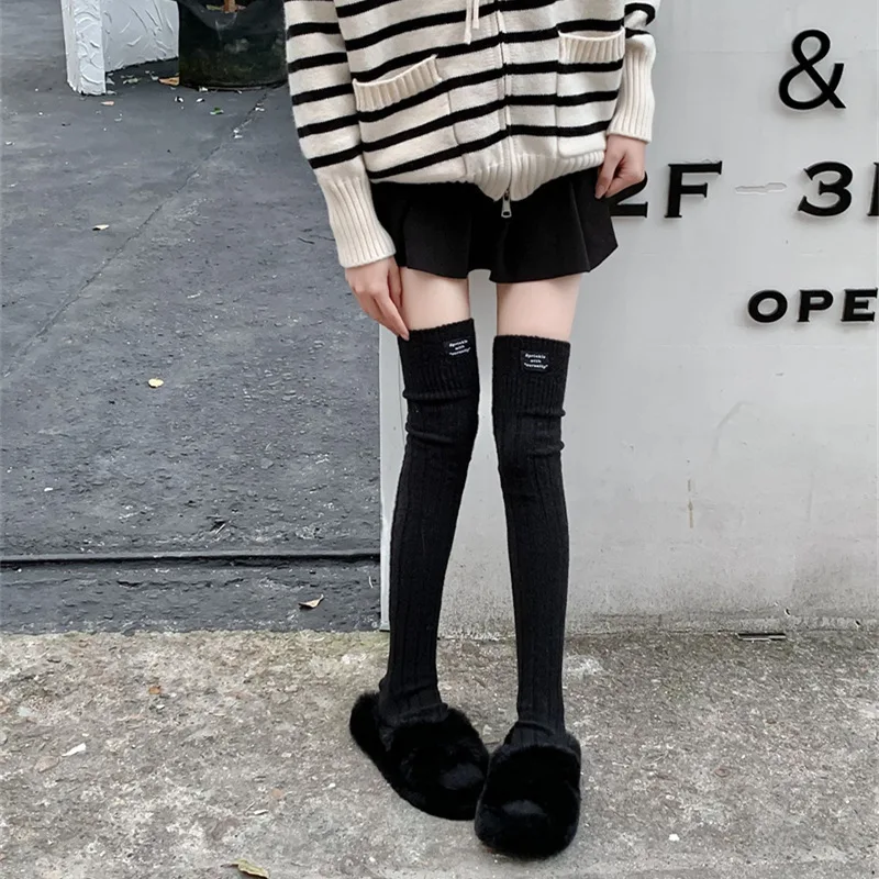 Осенне-зимние новые корейские теплые ворсовые носки, вязаные носки выше колена, высококачественные популярные сапоги для девочек, женские носки