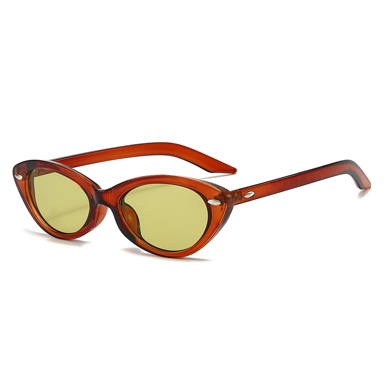 Modische Cat-Eye-Sonnenbrille für Damen mit Nieten-Dekoration Getönte Gläser Markendesigner Damen-Sonnenbrille UV400 Reise-Sonnenbrille Gafas