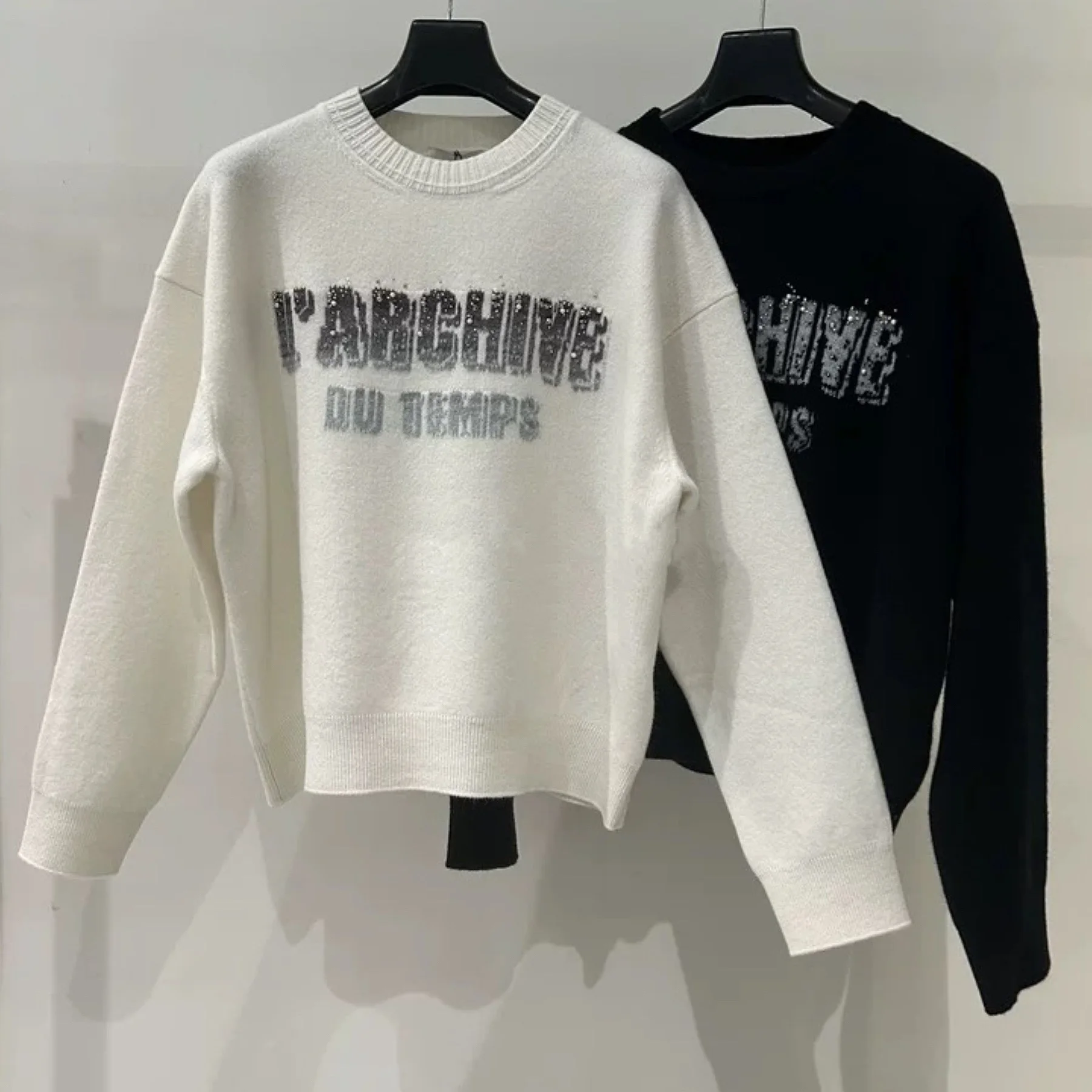 T*ME Maglione di lana lavorato a maglia rotondo Ne Heavy Embellished Letter Pattern Faionable Casual Sle Collezione invernale 2024